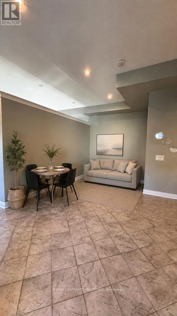 Photo du bâtiment - 168 Chambers Ave