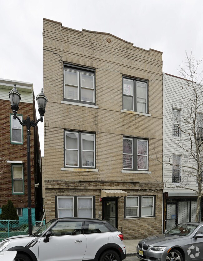 Building Photo - 1805 Bergenline Ave