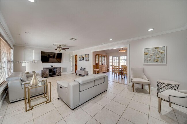 Building Photo - 11101 NW 18th Pl