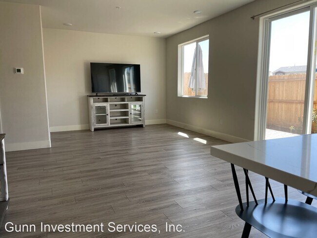 Building Photo - 3 br, 2.5 bath House - 4928 Cavestone Road...