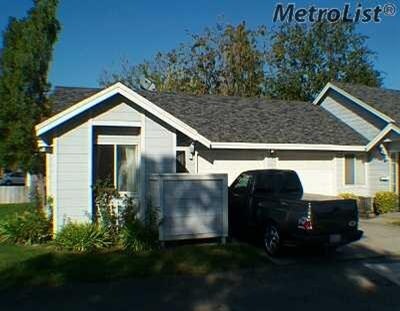 Foto del edificio - 9679 Walnut Ave