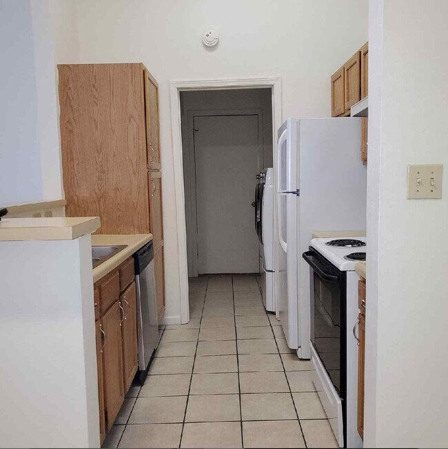 Foto del edificio - 120 SE 1161