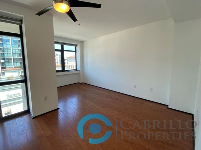 Foto del edificio - 1551 4th Avenue