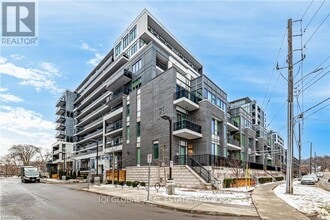 Building Photo - 73 Arthur St S