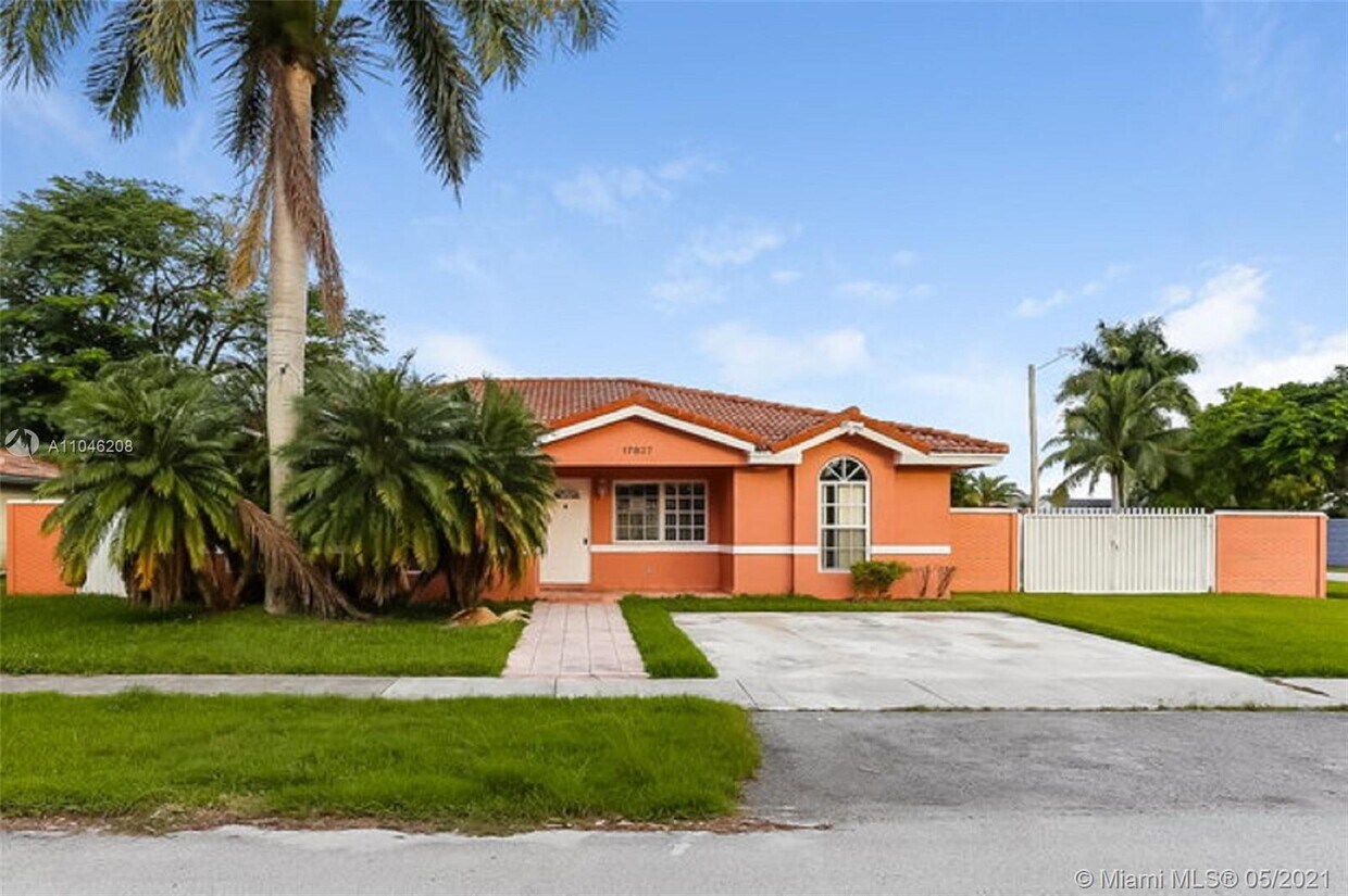 Primary Photo - 17837 SW 114th Ave