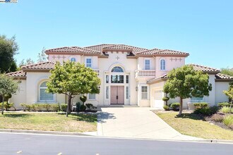 Building Photo - 3272 Ashbourne Cir
