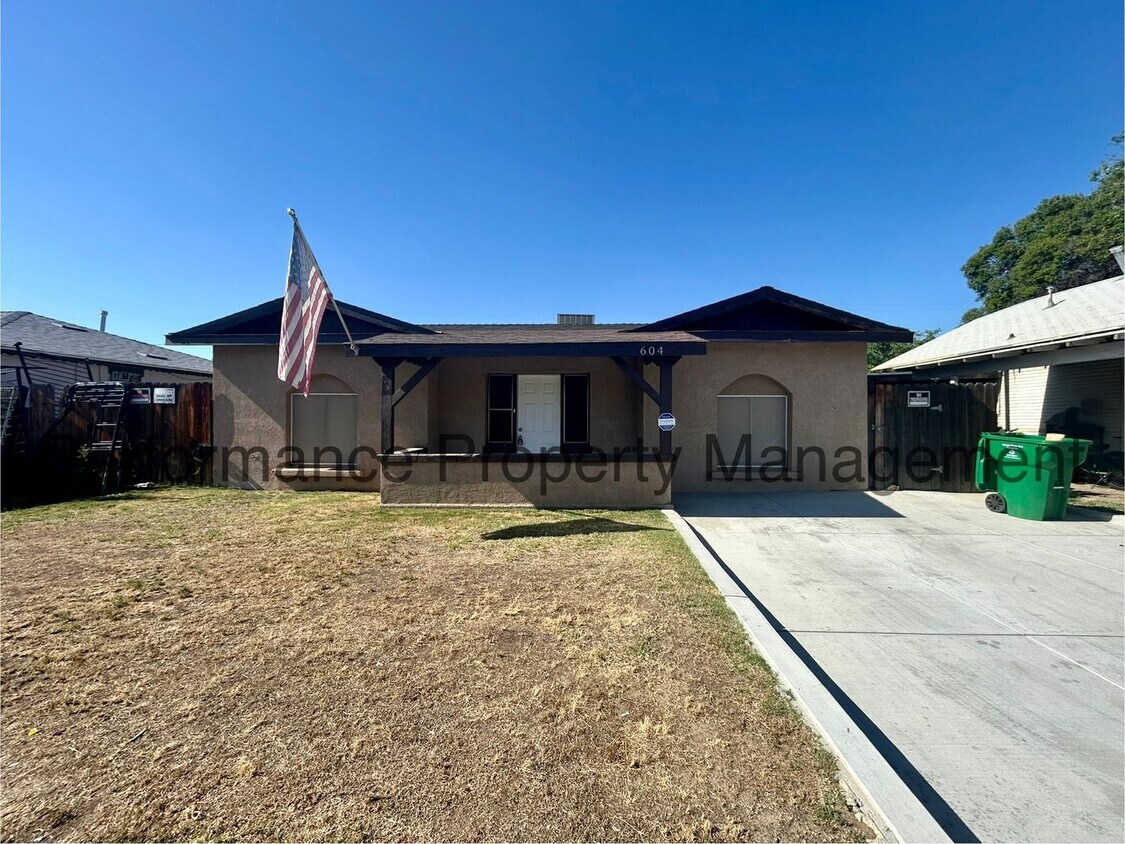 Foto principal - 604 Woodrow Ave