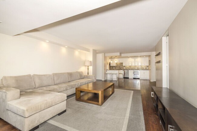 Foto del edificio - High Rise Living in Downtown Palo Alto