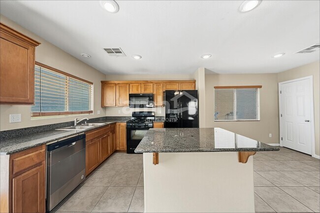 Foto del edificio - 6489 Holyrod Park Ct