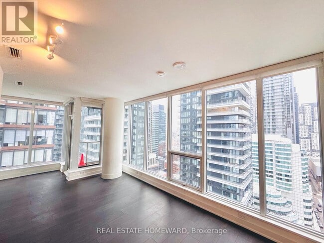 Building Photo - 35 Mercer St