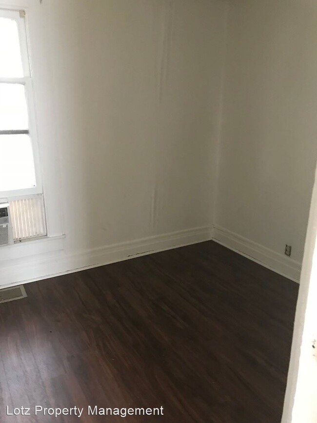 Building Photo - 2 br, 1 bath House - 623 E Calhoun