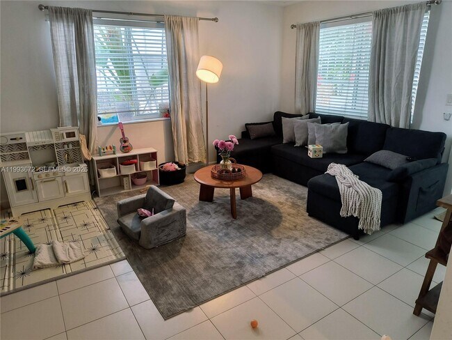 Foto del edificio - 1335 15th St