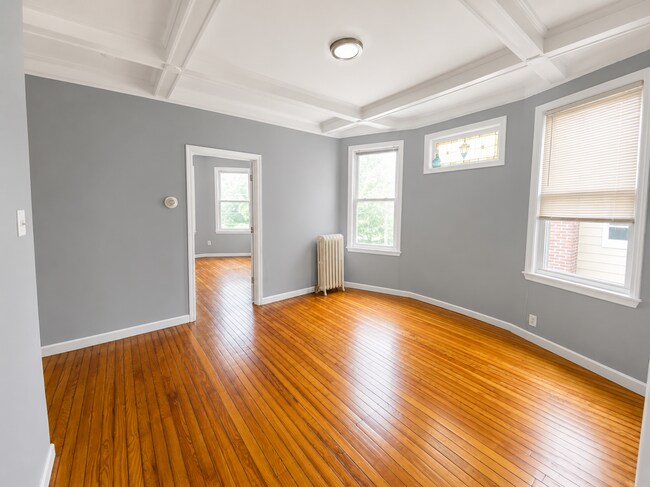Building Photo - 66 Tiffany Pl