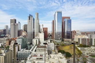 Building Photo - 400 S Broadway