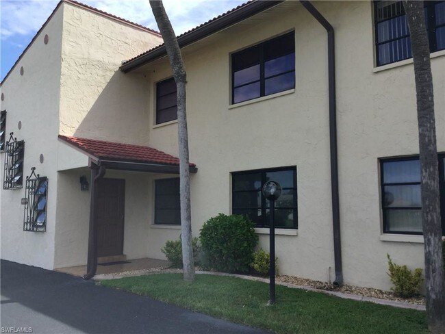 Building Photo - 4711 Santa Barbara Blvd