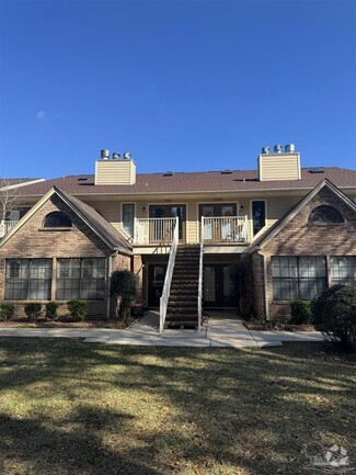 Building Photo - 5001 Grande Dr