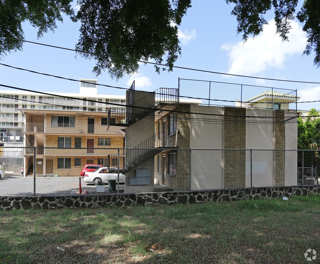 938A938B Kapahulu Ave, Honolulu, HI 96816 Apartments in Honolulu, HI