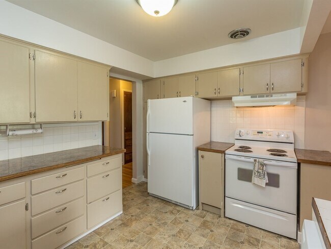 Edificio Oficina C Alzados - 4821 N Greenwood Blvd