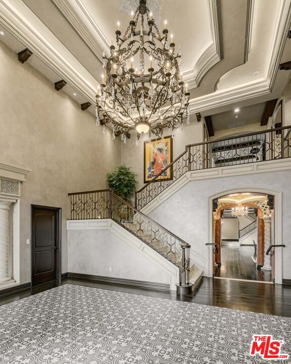 Building Photo - 4705 Los Feliz Blvd