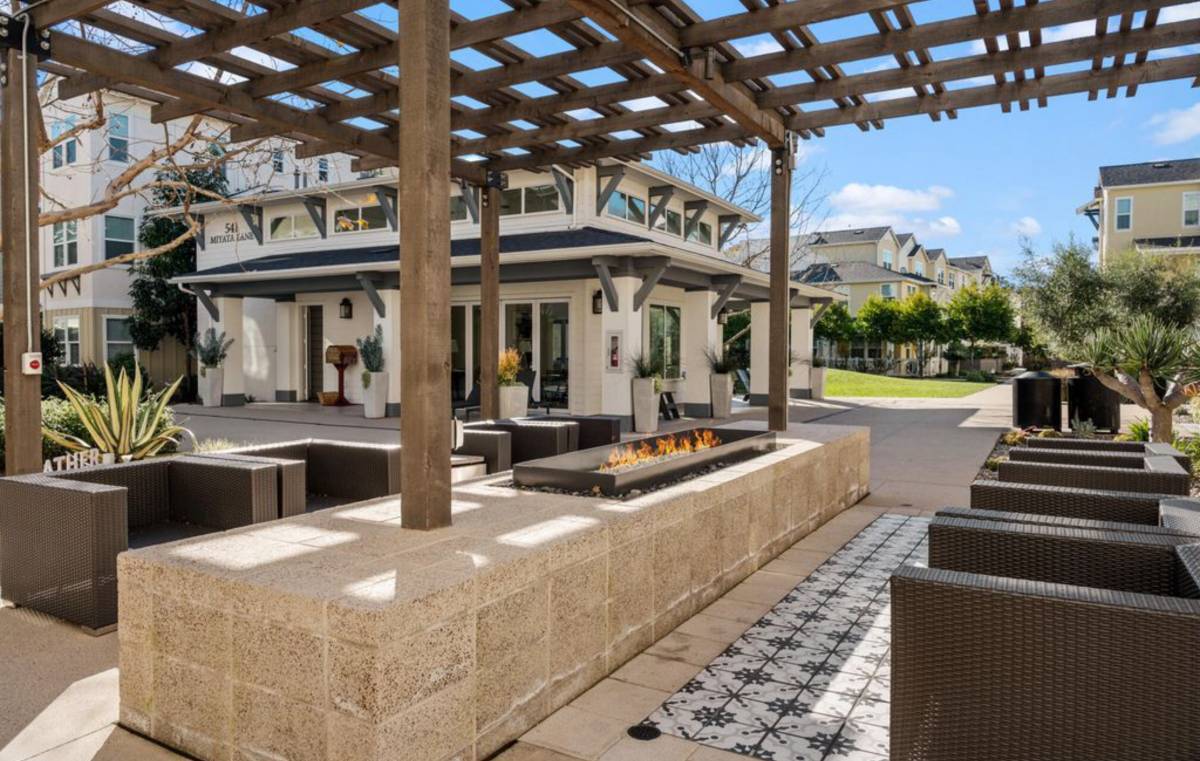 Foto principal - 5701 Surfrider Way