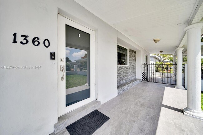 Foto del edificio - 1360 W 4th Ln