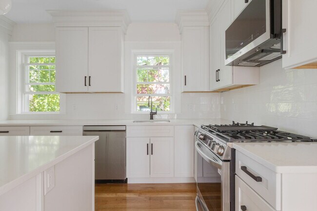 Foto del edificio - 105 Fayerweather St