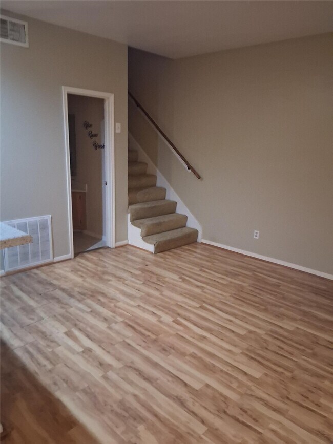 Foto del edificio - 7364 Regency Square Ct