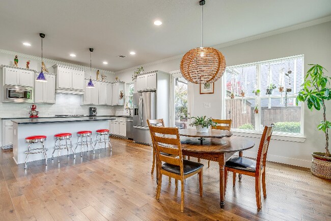 Foto del edificio - 1833 Crested Ridge Rd
