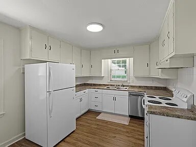 Foto del edificio - 75 Edenwood Dr