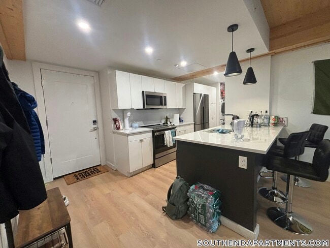 Foto del edificio - 11 E Lenox St