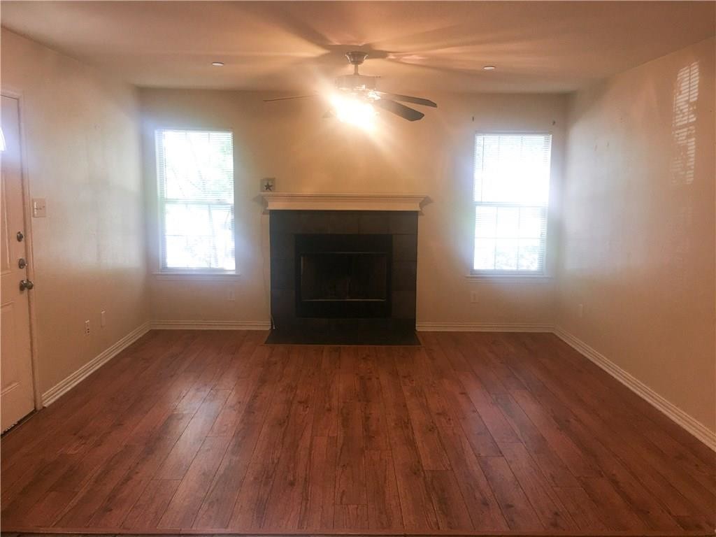 Primary Photo - 5530 Brookview Ct