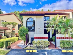 Building Photo - 10771 Palm Lake Ave