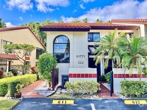Building Photo - 10771 Palm Lake Ave