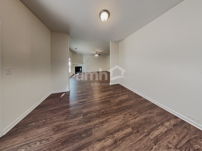 Foto del edificio - 2311 Foxy Dr