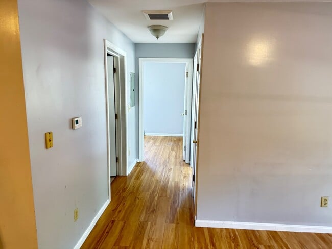 Building Photo - 223 Cony Rd