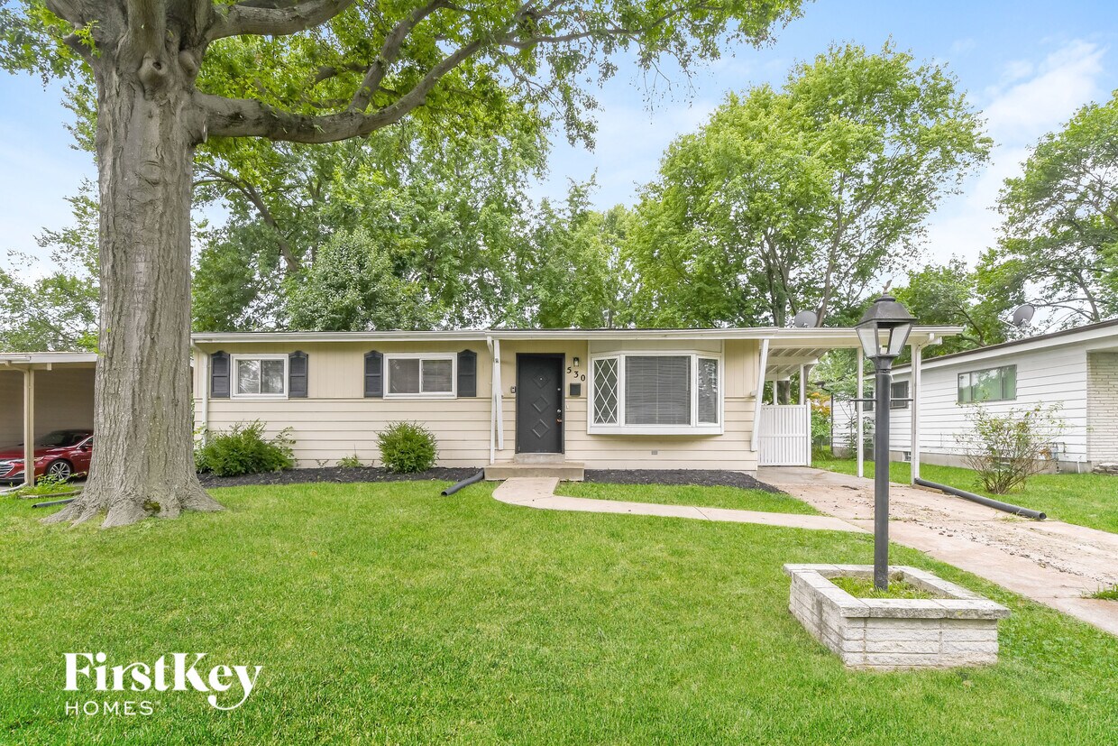 Foto principal - 530 Bardot Dr