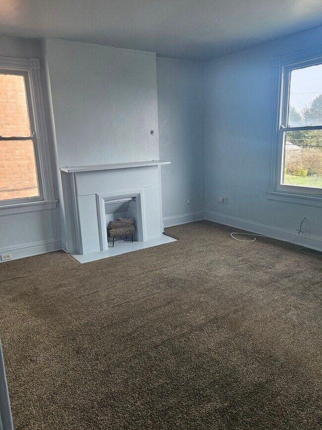 Foto del edificio - 635 Hawthorne Ave