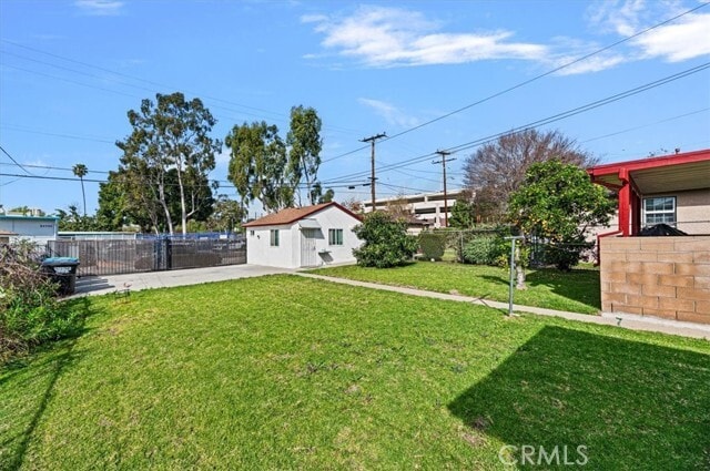 Building Photo - 2313 Schoolside Ave