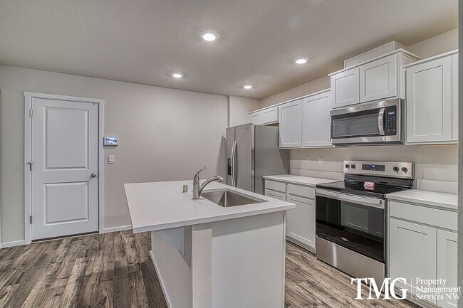 Building Photo - Wonderful 3 Bed 2.5 Bath Townhome in Orcha...