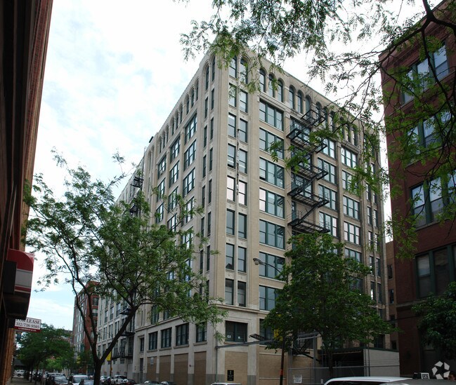 Tailor Lofts Apartments Chicago Il Tailor Lofts
