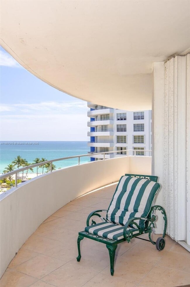 Building Photo - 5161 Collins Ave