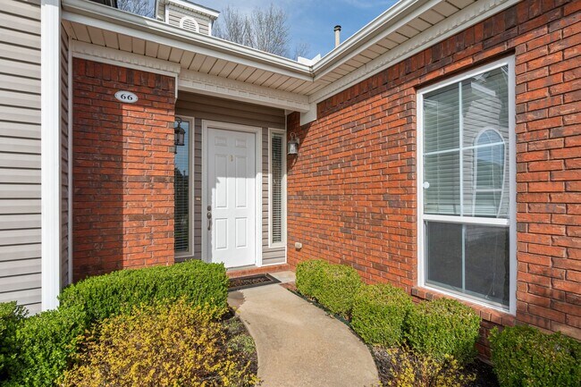 Foto del edificio - 66 Jeffrey Way