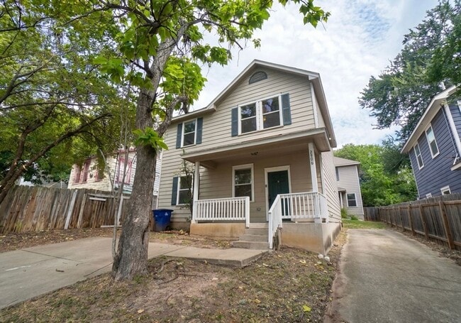 Photo - 2506 E 8th Street-A Apartment