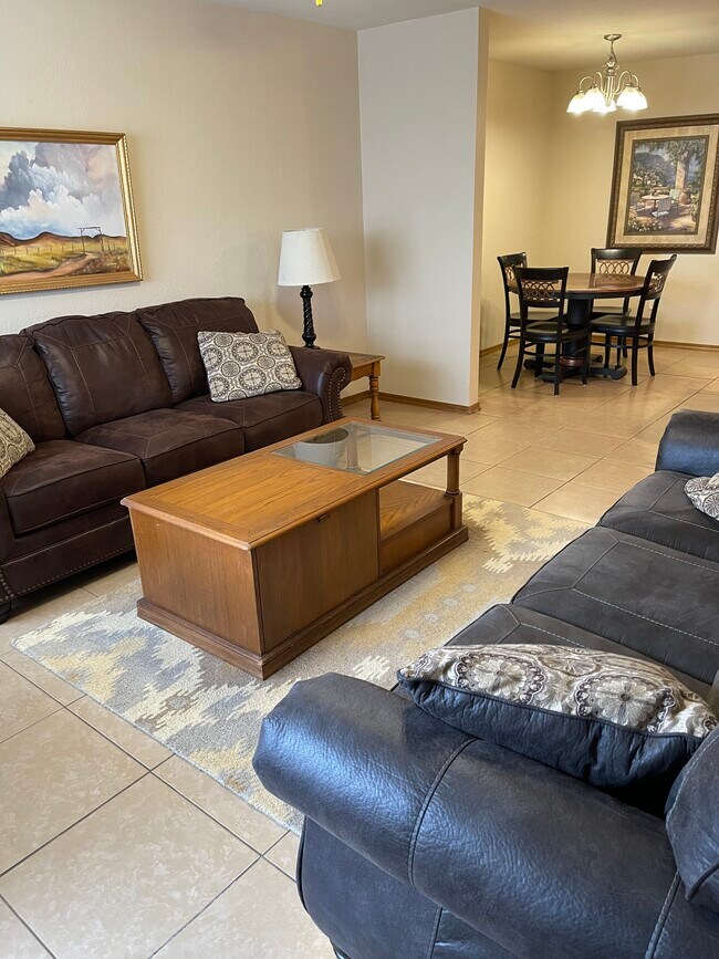 Foto del edificio - 7942 NW Crossland Cir