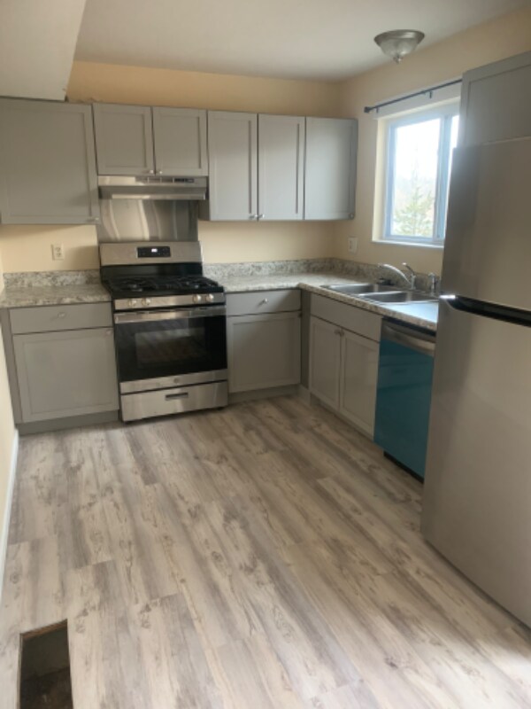 Building Photo - 7020 Wayles Dr