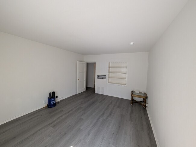 Entrada a la sala de estar - 2183 W 27th St