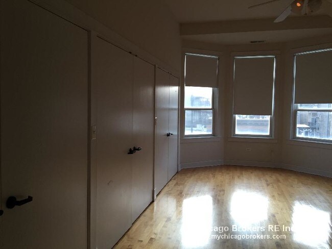 Building Photo - 2209 N Halsted St