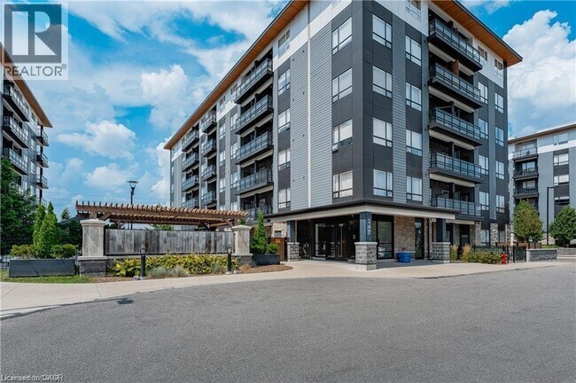 Building Photo - 247 Northfield Dr E