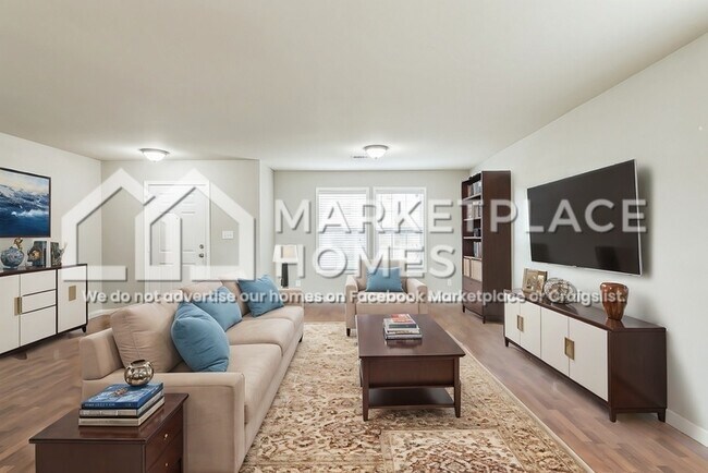 Foto del edificio - 198 Harold Murphy Dr