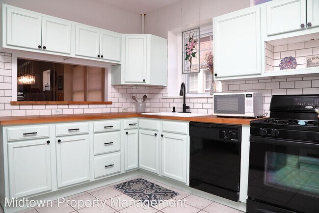 Foto del edificio - 5 br, 2.5 bath House - 2425 N 2nd St